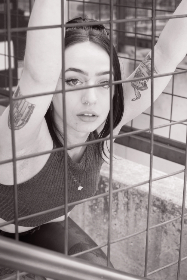 财讯解读：如何把握当前股市的投资机会与风险